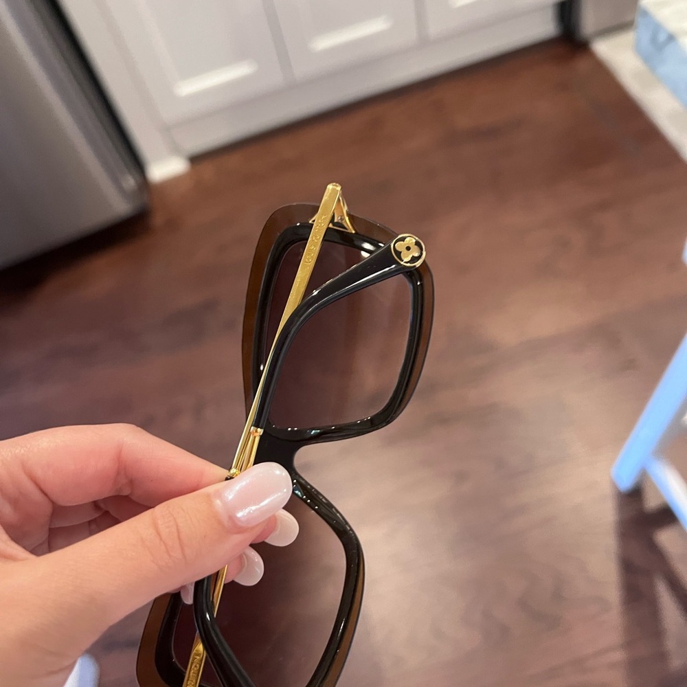 Louis Vuitton Brown and Gold Sunglasses - Picture 2 of 12